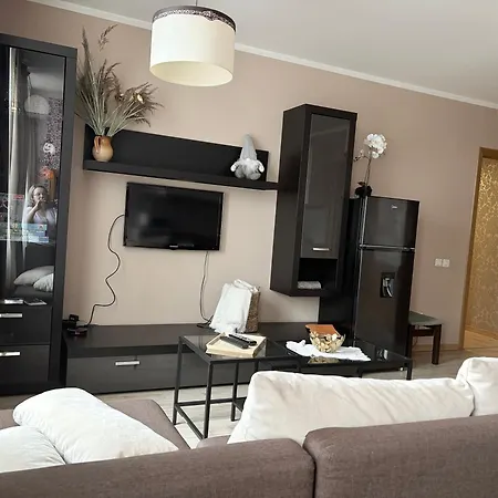 Apartament Fresh&cozy Apartment, Parking Free, 15 Min Walk To Center
